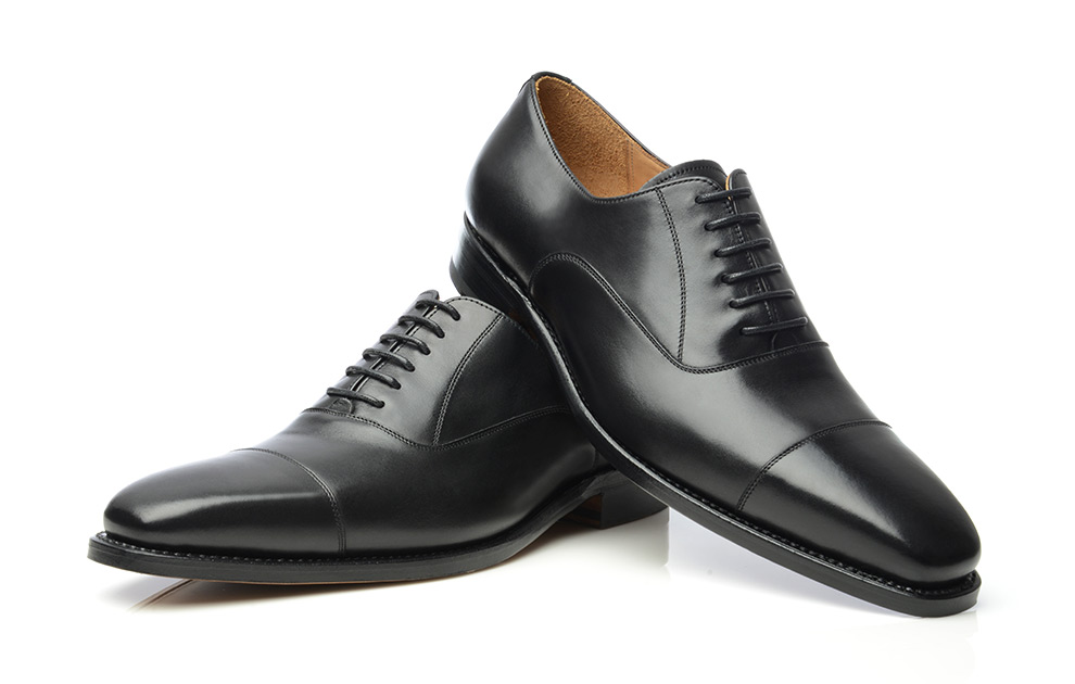 Modell No 548 Rahmengenahter Captoe Oxford In Schwarz